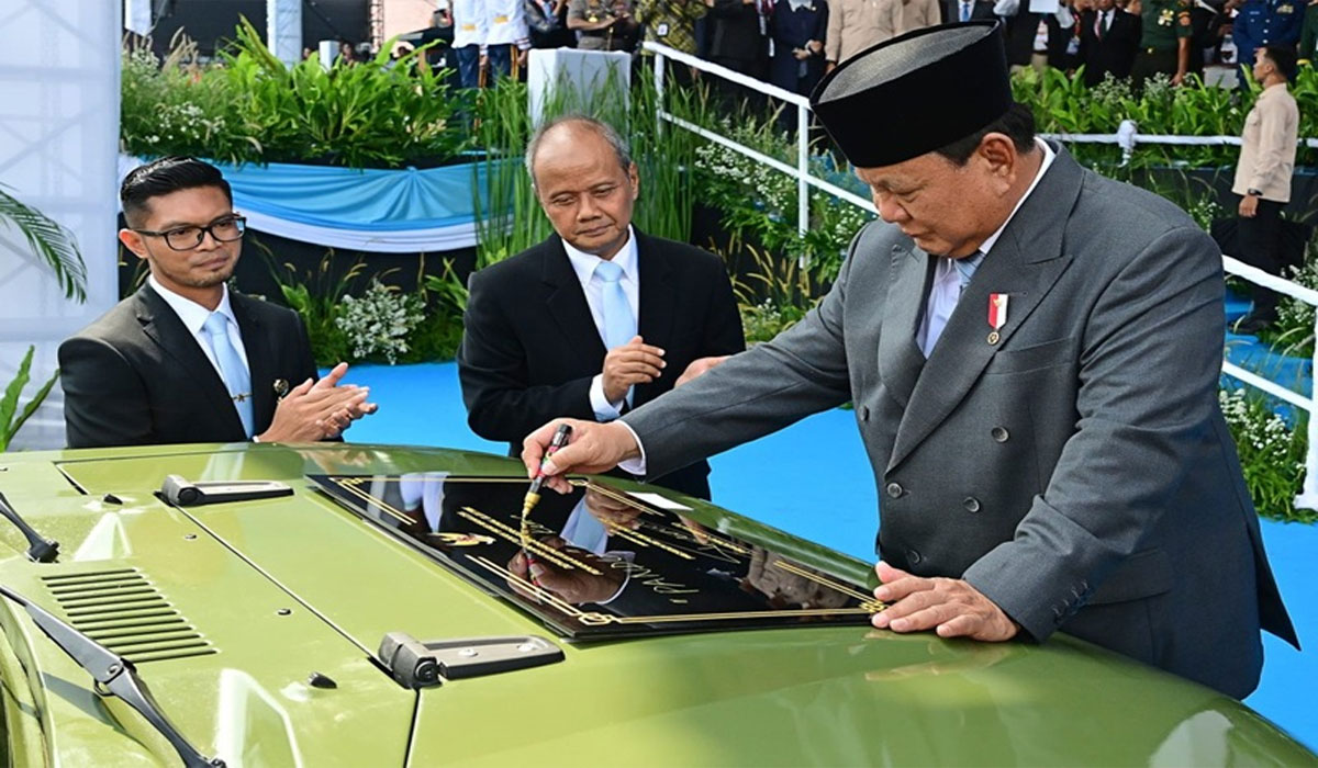 Breaking! Prabowo Resmikan Pabrik Kendaraan Listrik di Magelang